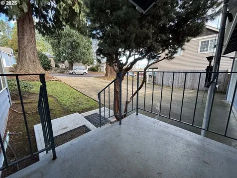 890 Alvina Street SE Salem OR 97306
