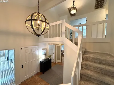 890 Alvina Street SE Salem OR 97306