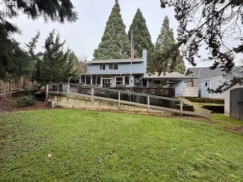 890 Alvina Street SE Salem OR 97306