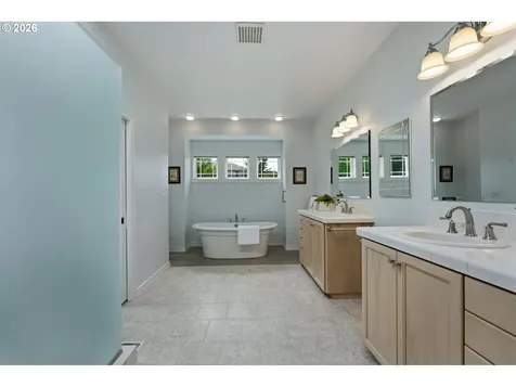 13632 SW White Cedar Place Portland OR 97223