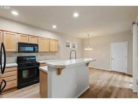 4569 SE Davis Road Hillsboro OR 97123