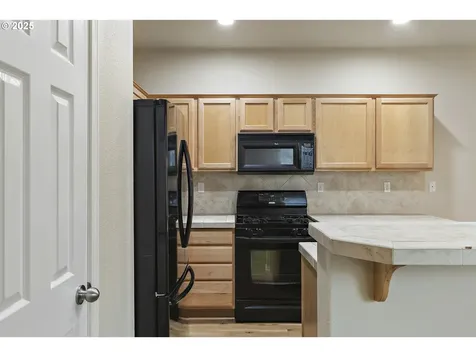 4569 SE Davis Road Hillsboro OR 97123