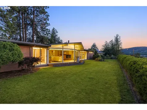 314 W Scenic Drive The Dalles OR 97058