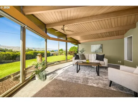 314 W Scenic Drive The Dalles OR 97058