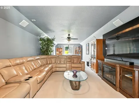 442 Varsity Road Kalama WA 98625