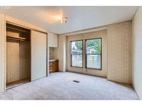 18485 SW Pacific Drive Tualatin OR 97062