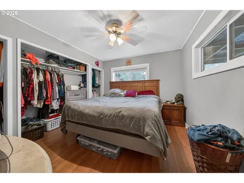 1543 NE Hollis Street Roseburg OR 97470