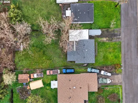1543 NE Hollis Street Roseburg OR 97470