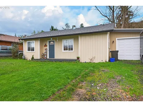 1543 NE Hollis Street Roseburg OR 97470
