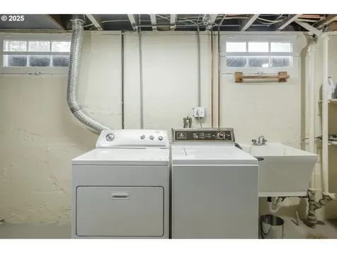 365 Myers Street S Salem OR 97302