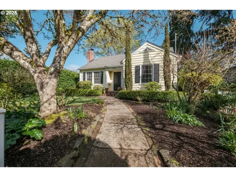 365 Myers Street S Salem OR 97302