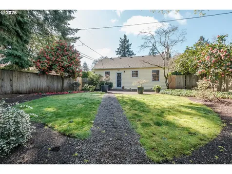 365 Myers Street S Salem OR 97302