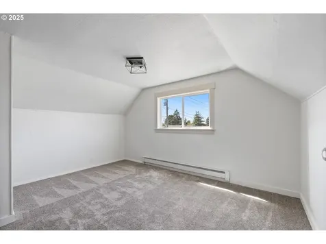 512 Evergreen Drive Tillamook OR 97141