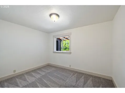 512 Evergreen Drive Tillamook OR 97141