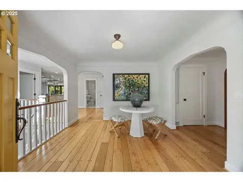8765 SW Birchwood Road Portland OR 97225