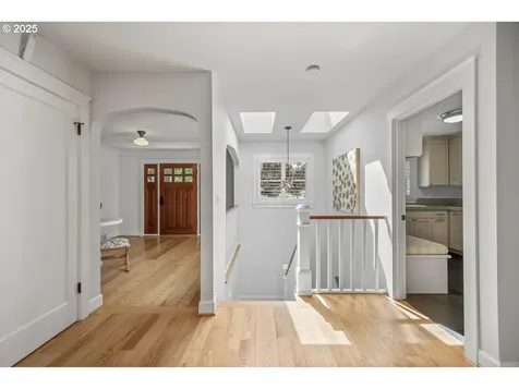 8765 SW Birchwood Road Portland OR 97225