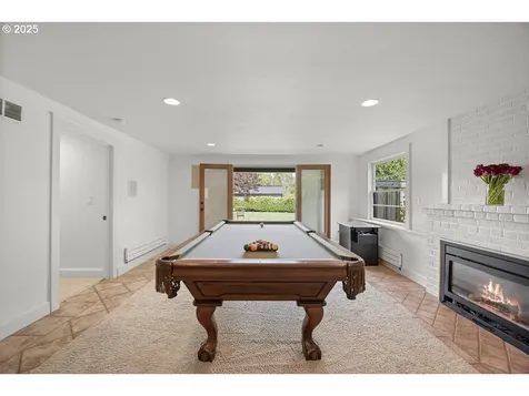 8765 SW Birchwood Road Portland OR 97225
