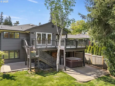 8765 SW Birchwood Road Portland OR 97225
