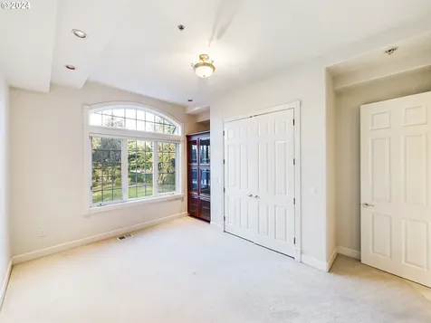 20417 SW Inglis Drive Beaverton OR 97007