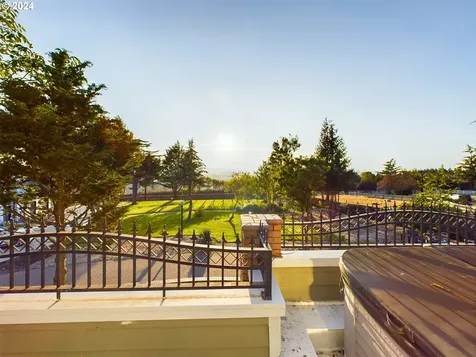 20417 SW Inglis Drive Beaverton OR 97007