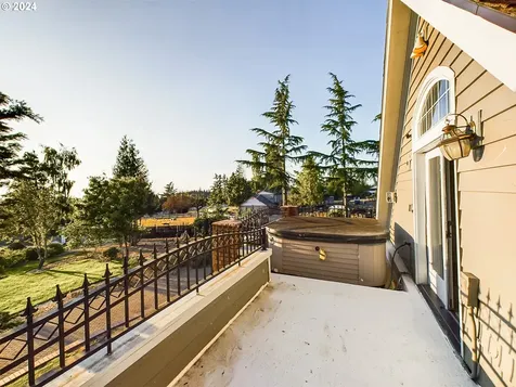20417 SW Inglis Drive Beaverton OR 97007