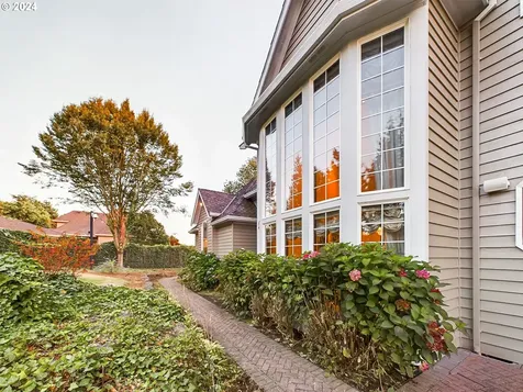 20417 SW Inglis Drive Beaverton OR 97007