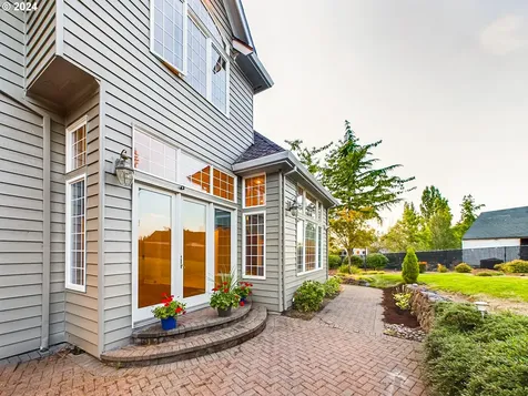 20417 SW Inglis Drive Beaverton OR 97007