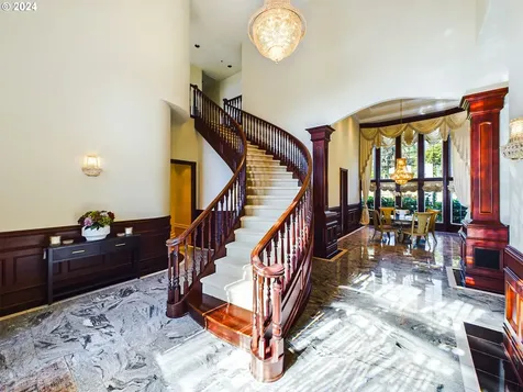 20417 SW Inglis Drive Beaverton OR 97007