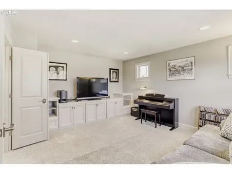 9809 SE Nicholas Drive Happy Valley OR 97086
