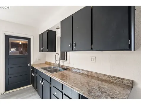 404 Vine Street Kelso WA 98626