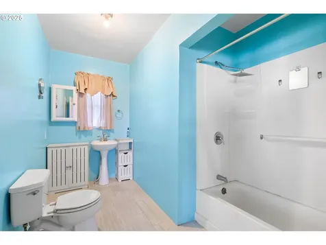 404 Vine Street Kelso WA 98626