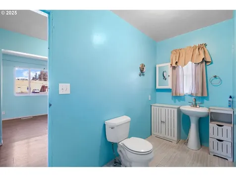 404 Vine Street Kelso WA 98626