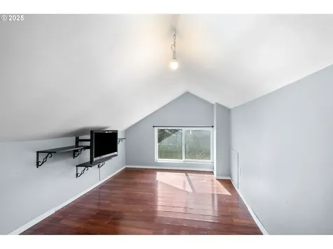 404 Vine Street Kelso WA 98626