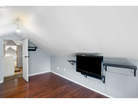404 Vine Street Kelso WA 98626