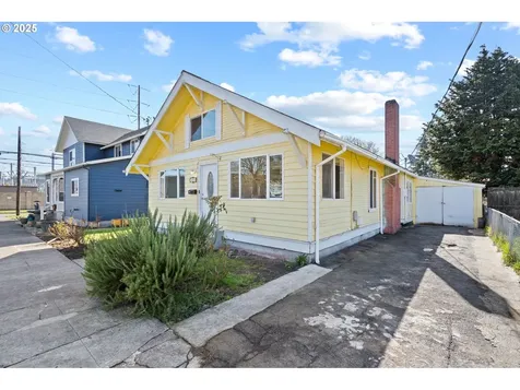 404 Vine Street Kelso WA 98626