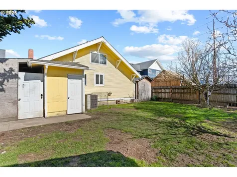 404 Vine Street Kelso WA 98626