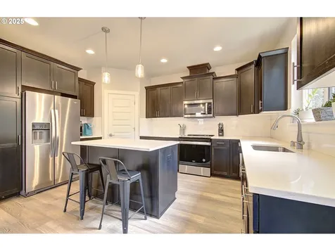 16713 NE 91st Street Vancouver WA 98682