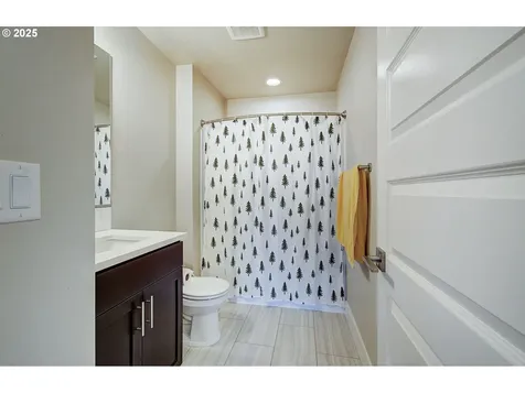 16713 NE 91st Street Vancouver WA 98682