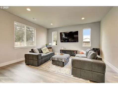 16713 NE 91st Street Vancouver WA 98682