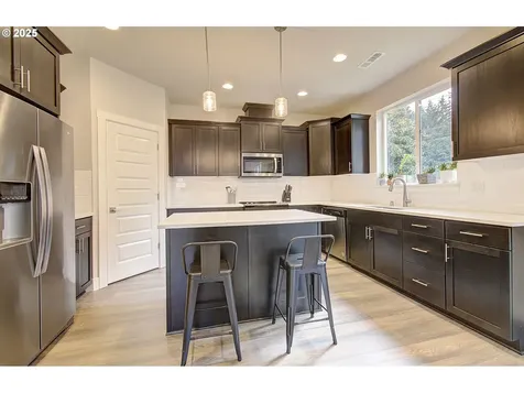 16713 NE 91st Street Vancouver WA 98682