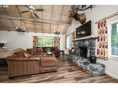 49482 Mckenzie Highway Vida OR 97488
