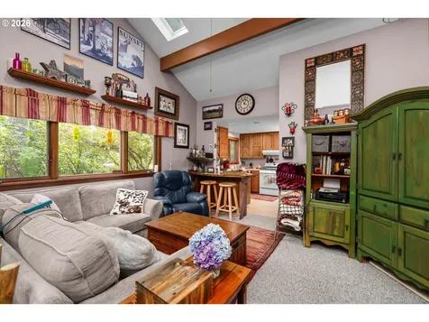 49482 Mckenzie Highway Vida OR 97488