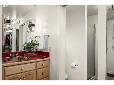 49482 Mckenzie Highway Vida OR 97488