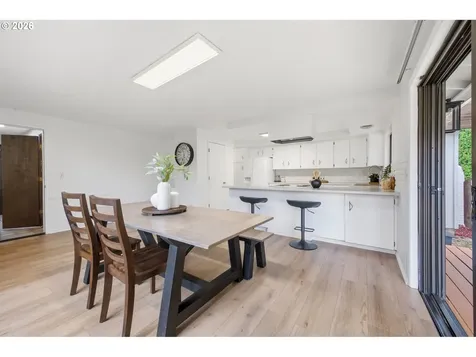 10107 NW 11th Avenue Vancouver WA 98685
