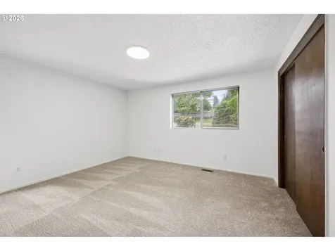 10107 NW 11th Avenue Vancouver WA 98685