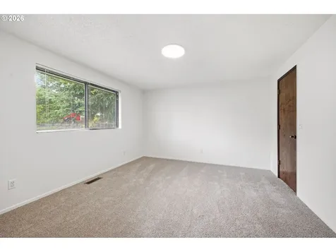 10107 NW 11th Avenue Vancouver WA 98685