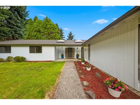 10107 NW 11th Avenue Vancouver WA 98685