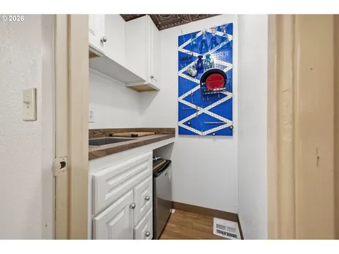 10107 NW 11th Avenue Vancouver WA 98685