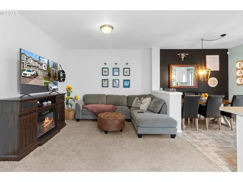 38519 Galway Street Sandy OR 97055