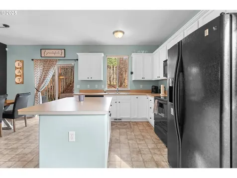 38519 Galway Street Sandy OR 97055